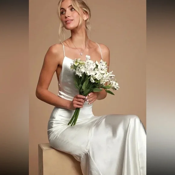 Elliatt Aisle Dress. NWOT. - Picture 2 of 6